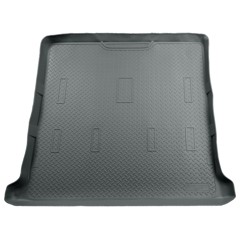 0006-TahoeYukon0206-Escalade-4Drrear-Cargo-Liner-Grey