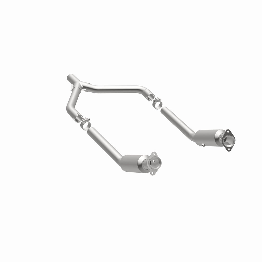MagnaFlow Exhaust Products 49533 OEM Grade Direct-Fit Catalytic Converter for Select Ford Mustang