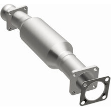 Load image into Gallery viewer, MagnaFlow Exhaust Products 3391425 California CARB Direct-Fit Catalytic Converter for Select International Scout II