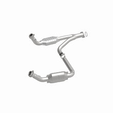Load image into Gallery viewer, MagnaFlow Exhaust Products 49644 OEM Grade Direct-Fit Catalytic Converter for Select Chevrolet Silverado HD, Chevrolet Silverado HD Classic, Chevrolet Silverado Classic, Chevrolet Silverado HD, GMC Sierra HD, GMC Sierra HD Classic, GMC Sierra Classic,