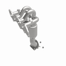 Load image into Gallery viewer, MagnaFlow Exhaust Products 5531382 California CARB Manifold Catalytic Converter for Select Ford Escape, Mazda Tribute, Mercury Mariner