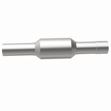 Load image into Gallery viewer, MagnaFlow Exhaust Products 3391488 California CARB Direct-Fit Catalytic Converter for Select Chevrolet Blazer, Chevrolet C1500 Suburban, Chevrolet C2500 Suburban, Chevrolet K1500 Suburban, Chevrolet K2500 Suburban, GMC C1500 Suburban, GMC C2500 Suburban,