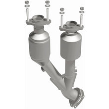 Load image into Gallery viewer, MagnaFlow Exhaust Products 444465 California CARB Direct-Fit Catalytic Converter for Select Jeep Cherokee
