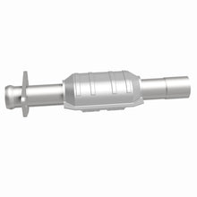 Load image into Gallery viewer, MagnaFlow Exhaust Products 93485 Standard Grade Direct-Fit Catalytic Converter for Select Chevrolet S10 Blazer, GMC Jimmy, Oldsmobile Bravada