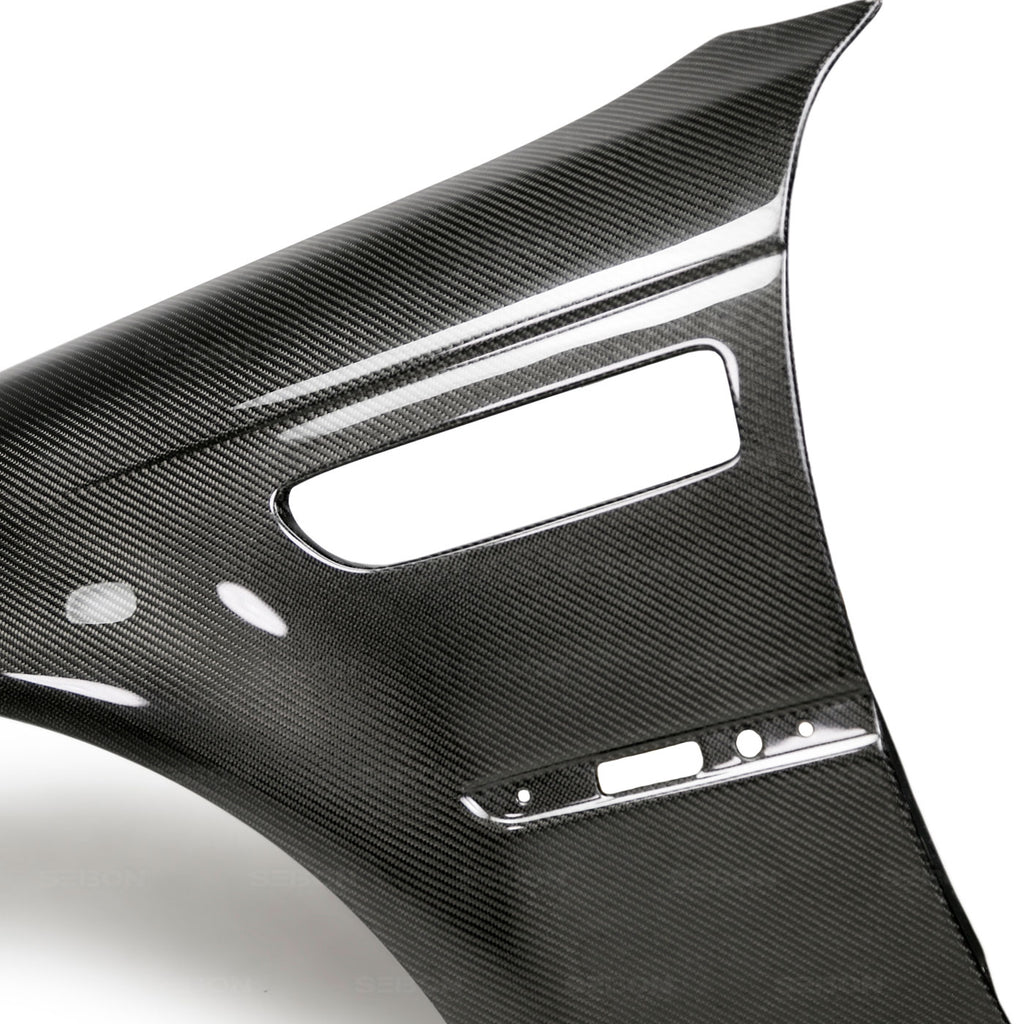 01-05-Bmw-E46-M3-Carbon-Fiber-Fenders
