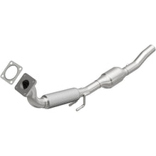 Load image into Gallery viewer, MagnaFlow Exhaust Products 23710 HM Grade Direct-Fit Catalytic Converter for Select Volkswagen Beetle, Volkswagen Golf, Volkswagen Jetta