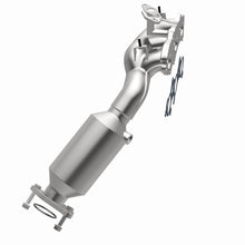 Load image into Gallery viewer, MagnaFlow Exhaust Products 5582430 California CARB Manifold Catalytic Converter for Select Toyota 4Runner, Toyota FJ Cruiser