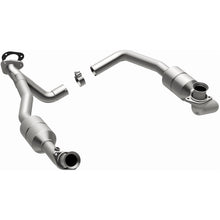 Load image into Gallery viewer, MagnaFlow Exhaust Products 51378 OEM Grade Direct-Fit Catalytic Converter for Select Ford E-150, Ford E-150 Club Wagon, Ford E-150 Econoline, Ford E-150 Econoline Club Wagon, Ford E-250, Ford E-250 Econoline, Ford E-350 Club Wagon, Ford E-350 Econoline