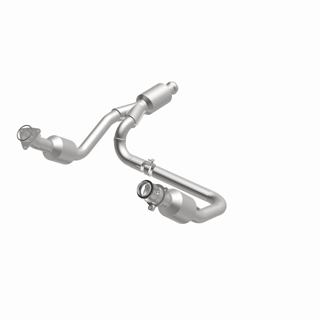 MagnaFlow Exhaust Products 280424 OEM Grade Direct-Fit Catalytic Converter for Select Chevrolet Silverado 1500, Chevrolet Suburban, Chevrolet Tahoe, GMC Sierra 1500, GMC Yukon, GMC Yukon XL