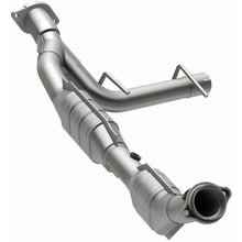 Load image into Gallery viewer, MagnaFlow Exhaust Products 49607 OEM Grade Direct-Fit Catalytic Converter for Select Ford Expedition
