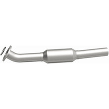 Load image into Gallery viewer, MagnaFlow Exhaust Products 5592559 California CARB Direct-Fit Catalytic Converter for Select Toyota RAV4