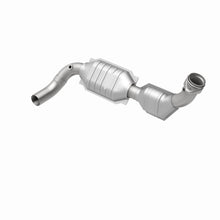 Load image into Gallery viewer, MagnaFlow Exhaust Products 447125 California CARB Direct-Fit Catalytic Converter for Select Ford Expedition, Ford F-150, Lincoln Navigator