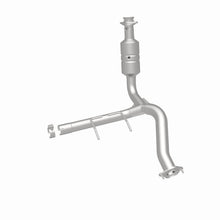 Load image into Gallery viewer, MagnaFlow Exhaust Products 5551295 California CARB Direct-Fit Catalytic Converter for Select Ford F-150