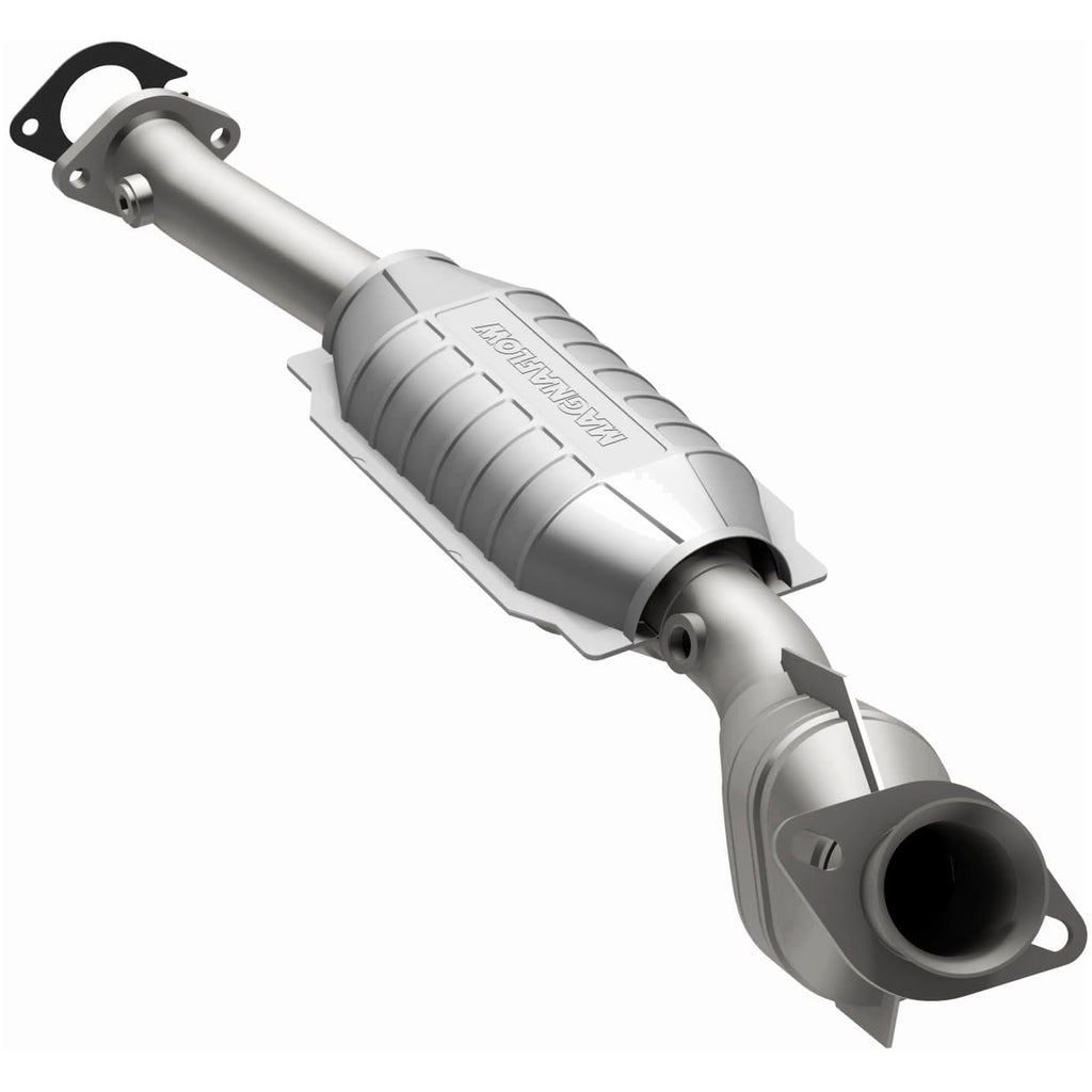 MagnaFlow Exhaust Products 51895 OEM Grade Direct-Fit Catalytic Converter for Select Ford Crown Victoria, Lincoln Town Car, Mercury Grand Marquis