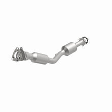 Load image into Gallery viewer, MagnaFlow Exhaust Products 5481722 California CARB Direct-Fit Catalytic Converter for Select Saturn Vue