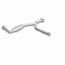 Load image into Gallery viewer, MagnaFlow Exhaust Products 93125 HM Grade Direct-Fit Catalytic Converter for Select Ford Expedition
