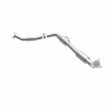 Load image into Gallery viewer, MagnaFlow Exhaust Products 5582571 California CARB Direct-Fit Catalytic Converter for Select Toyota Tundra