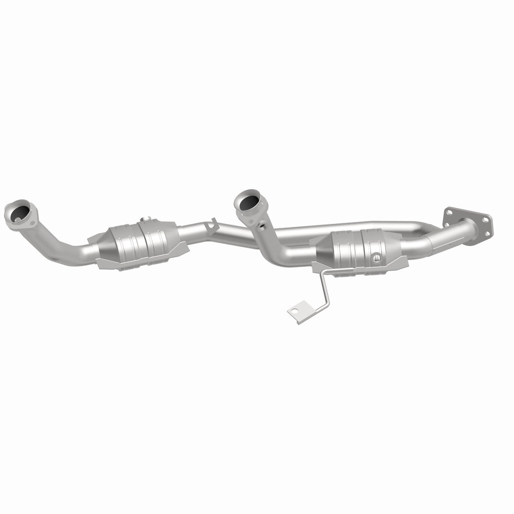 MagnaFlow Exhaust Products 23083 HM Grade Direct-Fit Catalytic Converter for Select Ford Freestar, Mercury Monterey