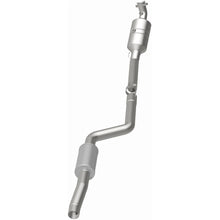 Load image into Gallery viewer, MagnaFlow Exhaust Products 5561919 California CARB Direct-Fit Catalytic Converter for Select Mercedes-Benz C300, Mercedes-Benz C350, Mercedes-Benz E350