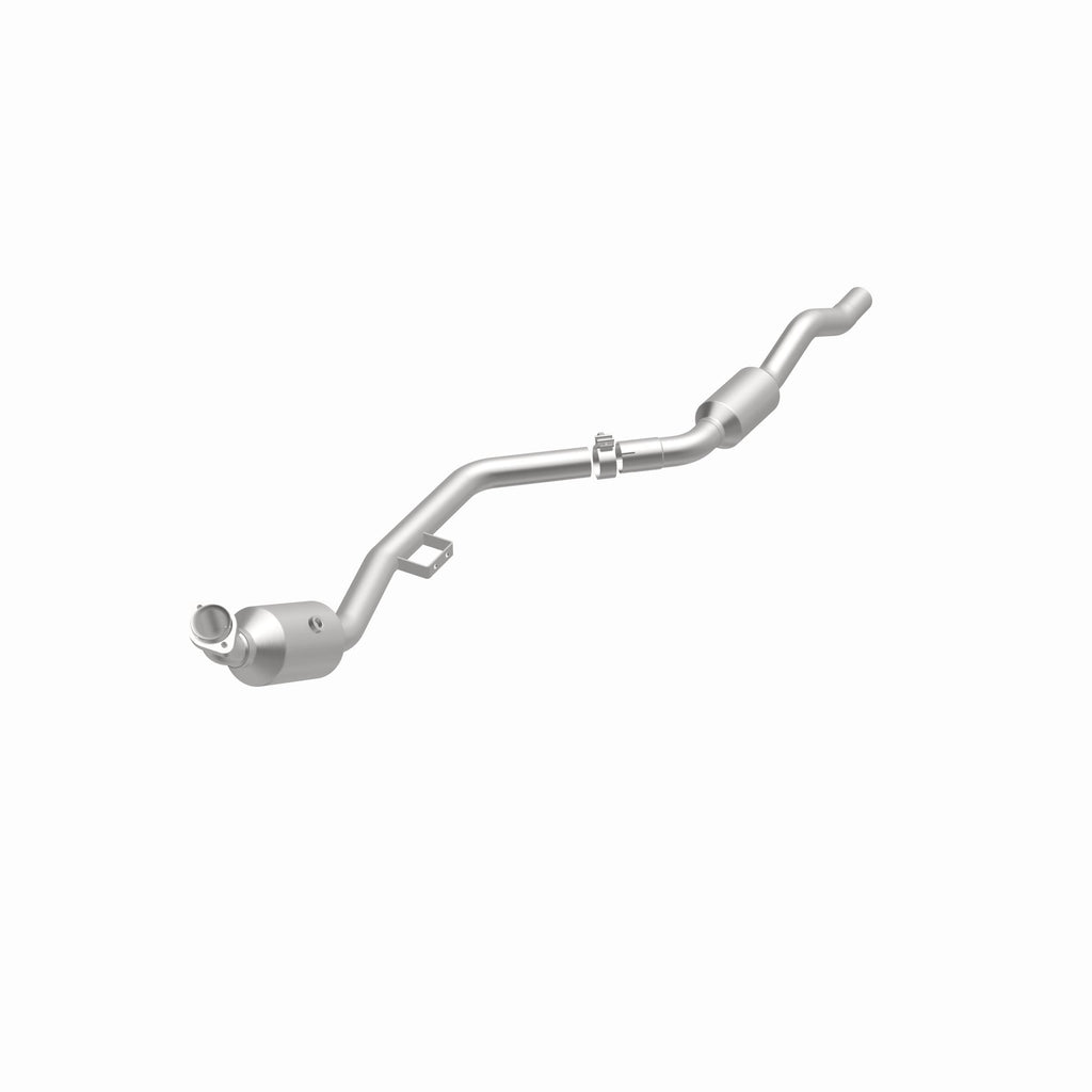 MagnaFlow Exhaust Products 51666 OEM Grade Direct-Fit Catalytic Converter for Select Mercedes-Benz E350