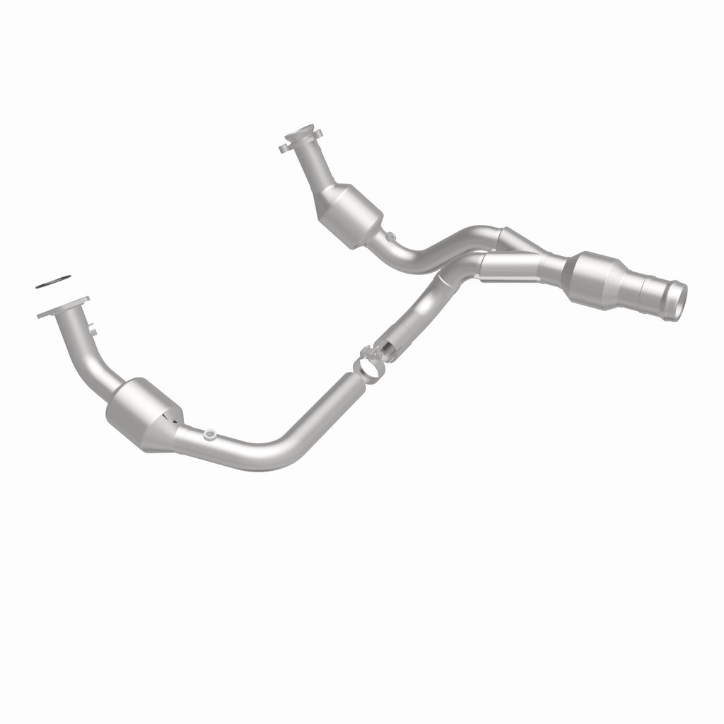MagnaFlow Exhaust Products 5582616 California CARB Direct-Fit Catalytic Converter for Select Cadillac Escalade, Cadillac Escalade ESV, Cadillac Escalade EXT, Chevrolet Silverado 1500, GMC Sierra 1500, GMC Yukon, GMC Yukon XL