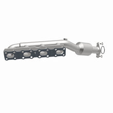 Load image into Gallery viewer, MagnaFlow Exhaust Products 4583381 California CARB Manifold Catalytic Converter for Select INFINITI QX56, Nissan Pathfinder Armada, Nissan TITAN
