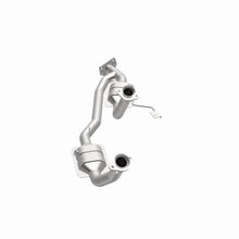 Load image into Gallery viewer, MagnaFlow Exhaust Products 23083 HM Grade Direct-Fit Catalytic Converter for Select Ford Freestar, Mercury Monterey