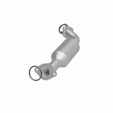 Load image into Gallery viewer, MagnaFlow Exhaust Products 5461885 California CARB Direct-Fit Catalytic Converter for Select Cadillac CTS