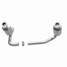 Load image into Gallery viewer, MagnaFlow Exhaust Products 5551849 California CARB Direct-Fit Catalytic Converter for Select Dodge Dakota, Mitsubishi Raider