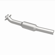 Load image into Gallery viewer, MagnaFlow Exhaust Products 5592559 California CARB Direct-Fit Catalytic Converter for Select Toyota RAV4