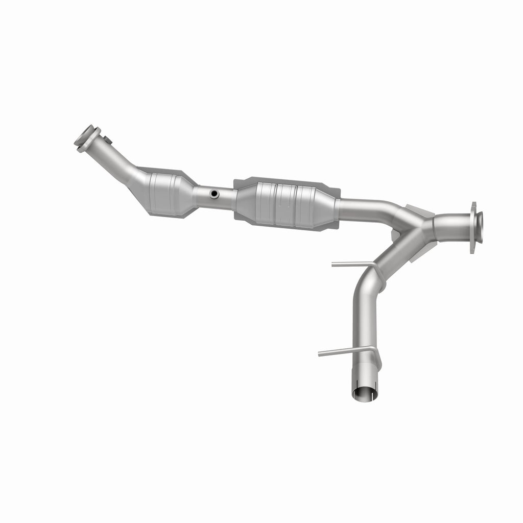 MagnaFlow Exhaust Products 49607 OEM Grade Direct-Fit Catalytic Converter for Select Ford Expedition