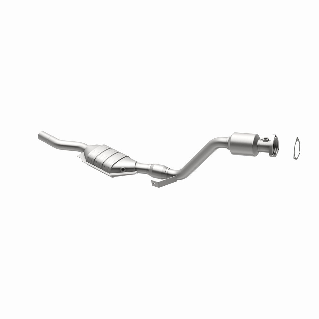 MagnaFlow Exhaust Products 23719 HM Grade Direct-Fit Catalytic Converter for Select Audi A6, Audi A6 Quattro, Volkswagen Passat