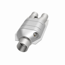 Load image into Gallery viewer, MagnaFlow Exhaust Products 51667 OEM Grade Universal Catalytic Converter for Select Dodge Ram 1500, Dodge Ram 2500, Dodge Ram