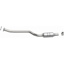 Load image into Gallery viewer, MagnaFlow Exhaust Products 51375 OEM Grade Direct-Fit Catalytic Converter for Select BMW 525i, BMW 525xi, BMW 528i, BMW 528i xDrive, BMW 528xi, BMW 530i, BMW 530xi