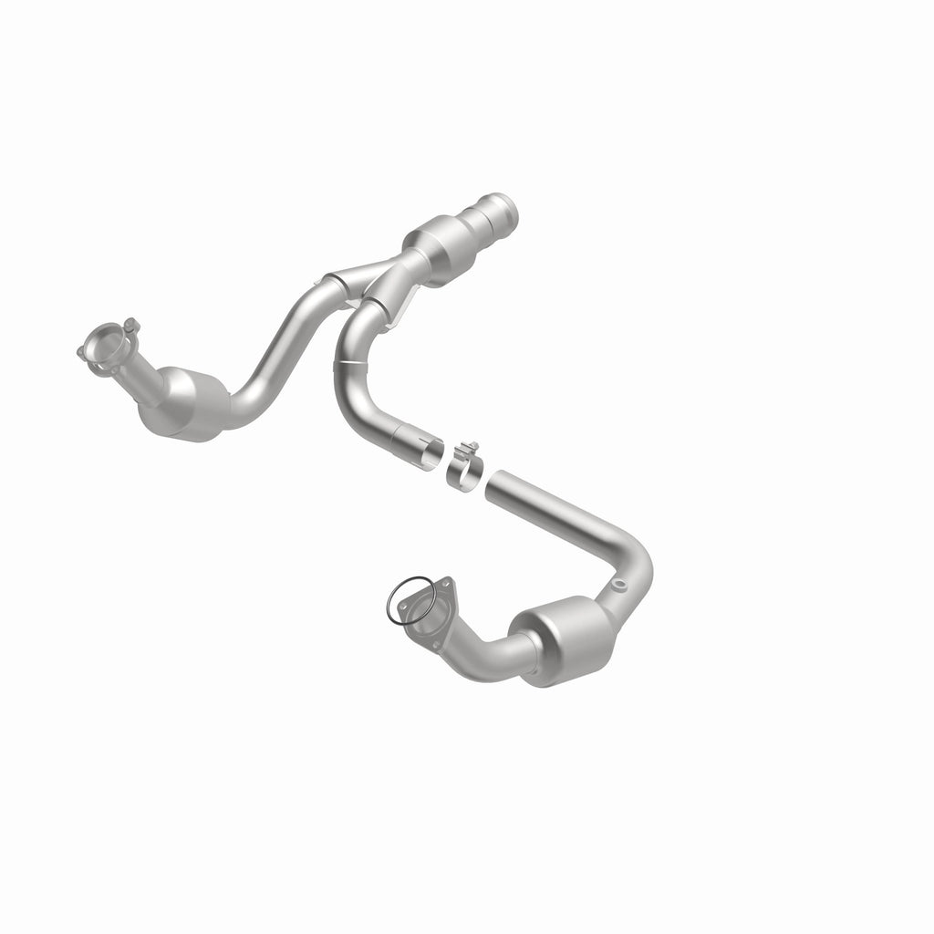 MagnaFlow Exhaust Products 5582616 California CARB Direct-Fit Catalytic Converter for Select Cadillac Escalade, Cadillac Escalade ESV, Cadillac Escalade EXT, Chevrolet Silverado 1500, GMC Sierra 1500, GMC Yukon, GMC Yukon XL