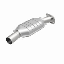 Load image into Gallery viewer, MagnaFlow Exhaust Products 93431 Standard Grade Direct-Fit Catalytic Converter for Select Buick Century, Buick Electra, Buick Estate Wagon, Buick LeSabre, Buick Regal, Buick Riviera, Cadillac DeVille, Cadillac Eldorado, Cadillac Fleetwood, Cadillac