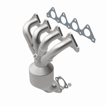 Load image into Gallery viewer, MagnaFlow Exhaust Products 49035 OEM Grade Manifold Catalytic Converter for Select Dodge Verna, Hyundai Accent