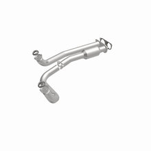 Load image into Gallery viewer, MagnaFlow Exhaust Products 95470 HM Grade Direct-Fit Catalytic Converter for Select Chevrolet C2500, Chevrolet C2500 Suburban, Chevrolet C3500, Chevrolet K2500, Chevrolet K2500 Suburban, Chevrolet K3500, GMC C2500, GMC C2500 Suburban, GMC C3500, GMC