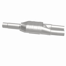 Load image into Gallery viewer, MagnaFlow Exhaust Products 23286 HM Grade Direct-Fit Catalytic Converter for Select Chrysler Concorde, Dodge Intrepid, Eagle Vision