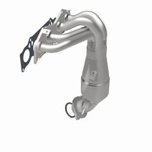 Load image into Gallery viewer, MagnaFlow Exhaust Products 452110 California CARB Manifold Catalytic Converter for Select Scion tC
