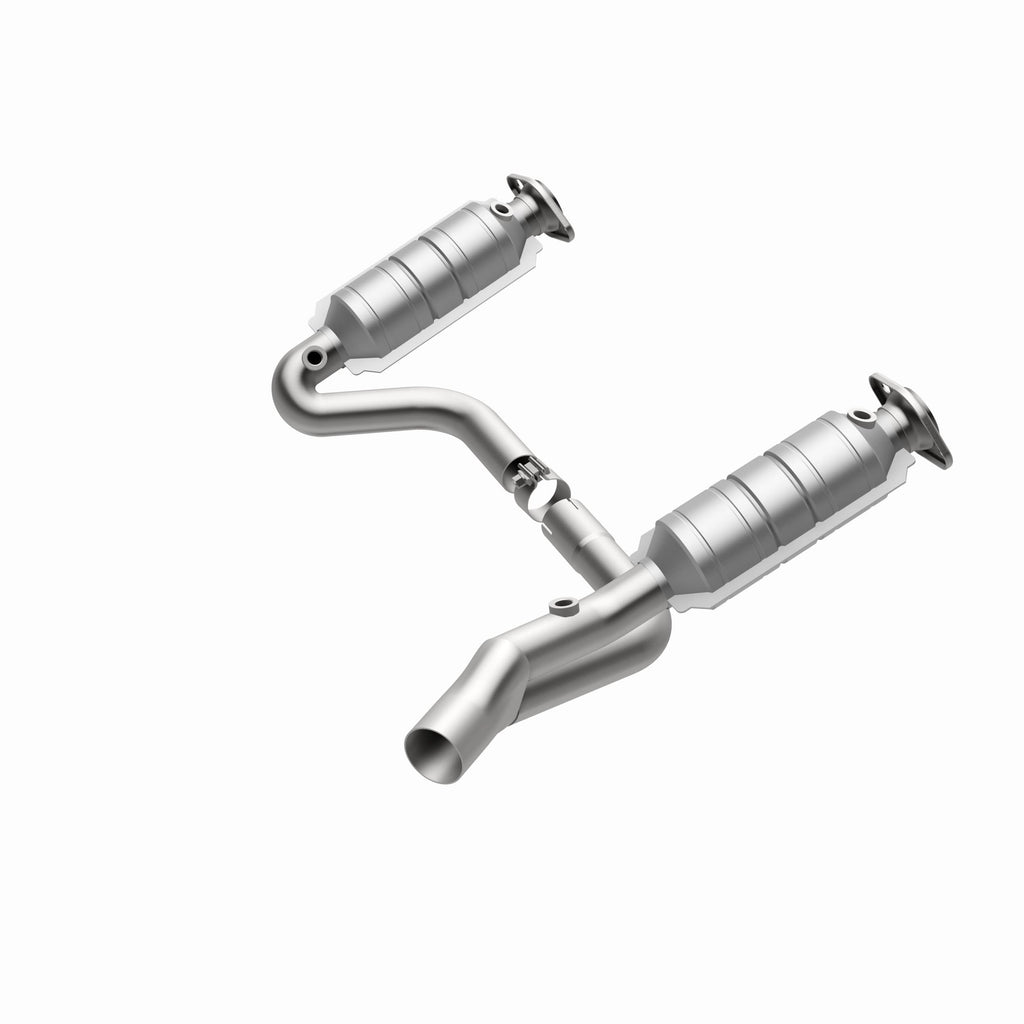 MagnaFlow Exhaust Products 24398 HM Grade Direct-Fit Catalytic Converter for Select Dodge Dakota, Mitsubishi Raider