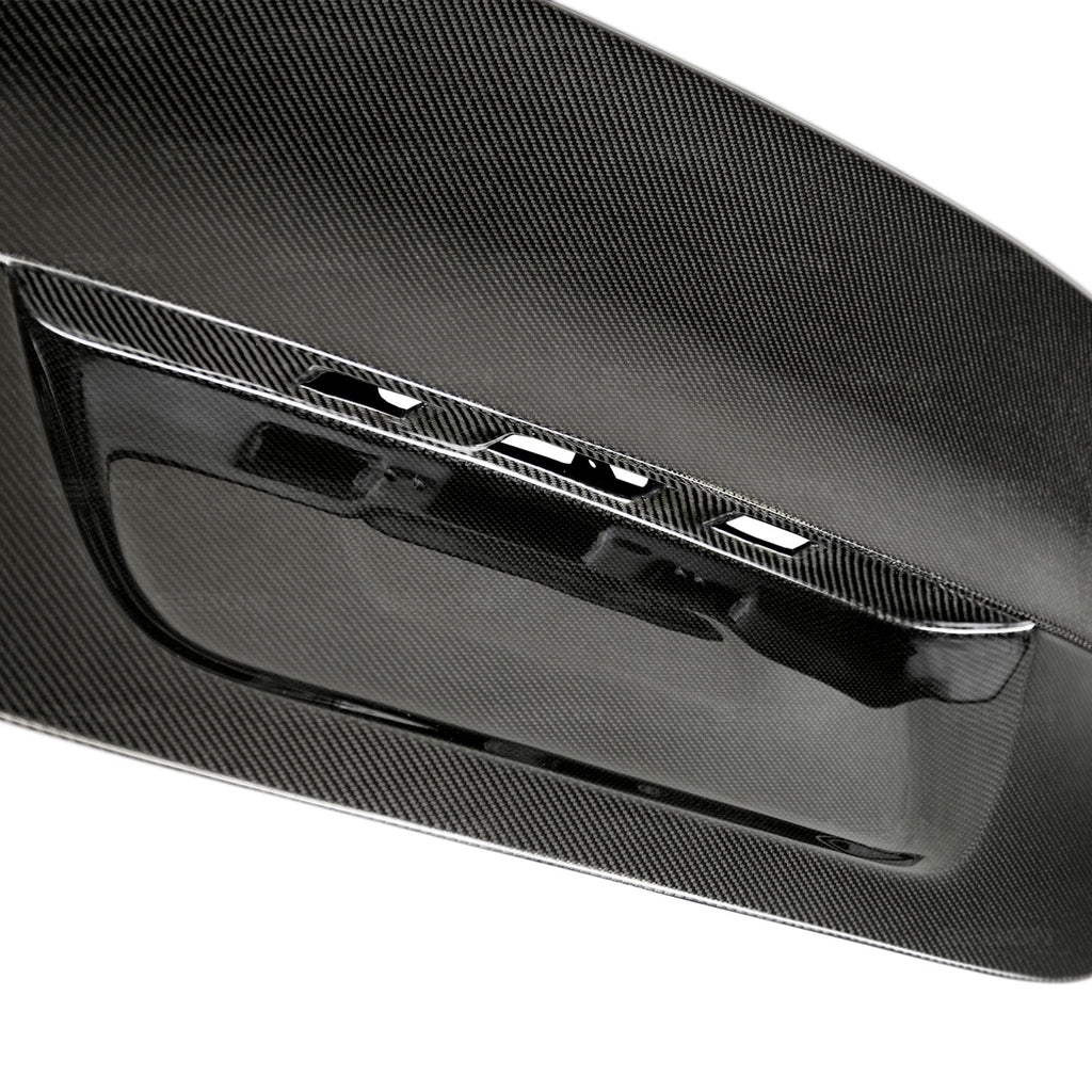 04-10-Bmw-E60-5-Series-Csl-Style-Carbon-Fiber-TrunkHatch