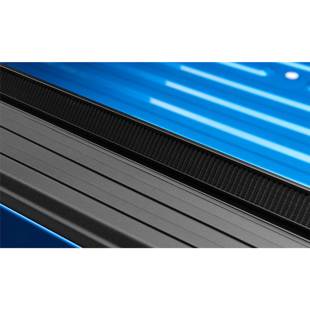 04-12-Chevy-Colorado-(6Ft.-Bed)-Genesis-Elite-Roll-Up-Tonneau-Cover---Black