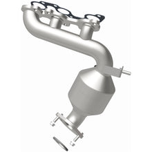 Load image into Gallery viewer, MagnaFlow Exhaust Products 49837 OEM Grade Manifold Catalytic Converter for Select Lexus RX330, Toyota Highlander, Toyota Sienna