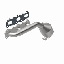 Load image into Gallery viewer, MagnaFlow Exhaust Products 23060 HM Grade Manifold Catalytic Converter for Select Chevrolet Tracker, Suzuki Grand Vitara, Suzuki Vitara, Suzuki XL-7