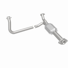 Load image into Gallery viewer, MagnaFlow Exhaust Products 3391482 California CARB Direct-Fit Catalytic Converter for Select Chevrolet G10, Chevrolet G20, Chevrolet G30, GMC G1500, GMC G2500, GMC G3500