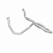 Load image into Gallery viewer, MagnaFlow Exhaust Products 5551457 California CARB Direct-Fit Catalytic Converter for Select Ram