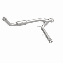 Load image into Gallery viewer, MagnaFlow Exhaust Products 4651508 California CARB Direct-Fit Catalytic Converter for Select Lincoln Navigator