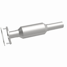 Load image into Gallery viewer, MagnaFlow Exhaust Products 5671808 California CARB Direct-Fit Catalytic Converter for Select Ford Taurus, Ford Taurus X, Mercury Sable