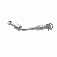 Load image into Gallery viewer, MagnaFlow Exhaust Products 5481722 California CARB Direct-Fit Catalytic Converter for Select Saturn Vue